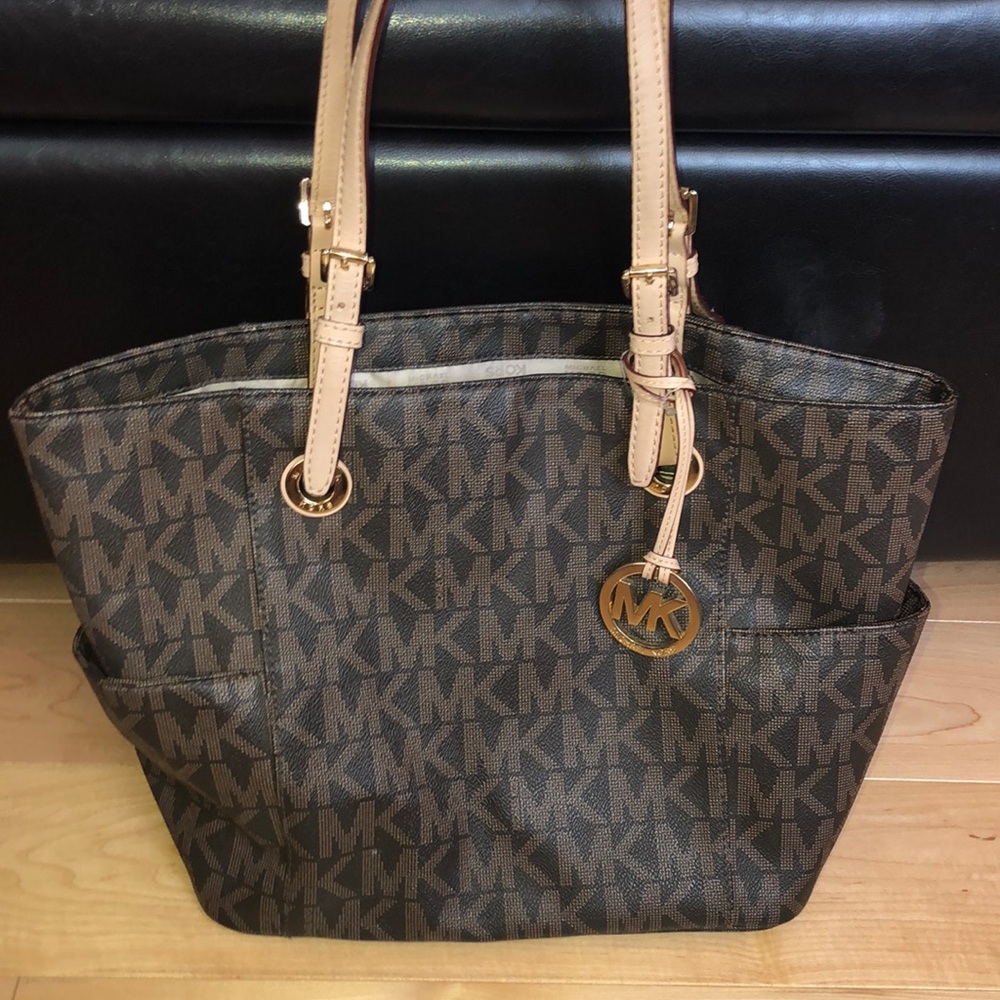 MIchael Kors handbag
